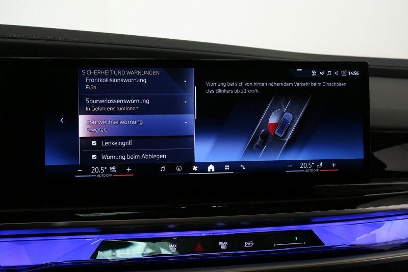BMW 740d xDrive Limousine im Innenraum