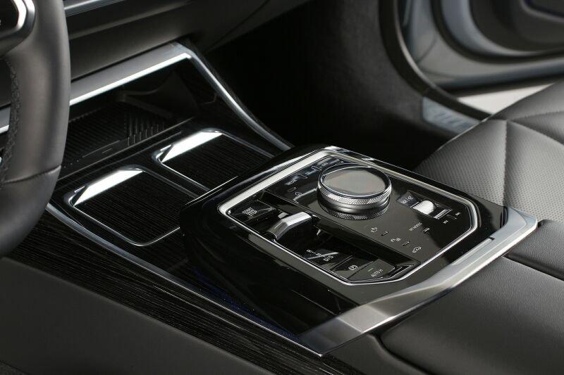 BMW 740d xDrive Limousine im Innenraum