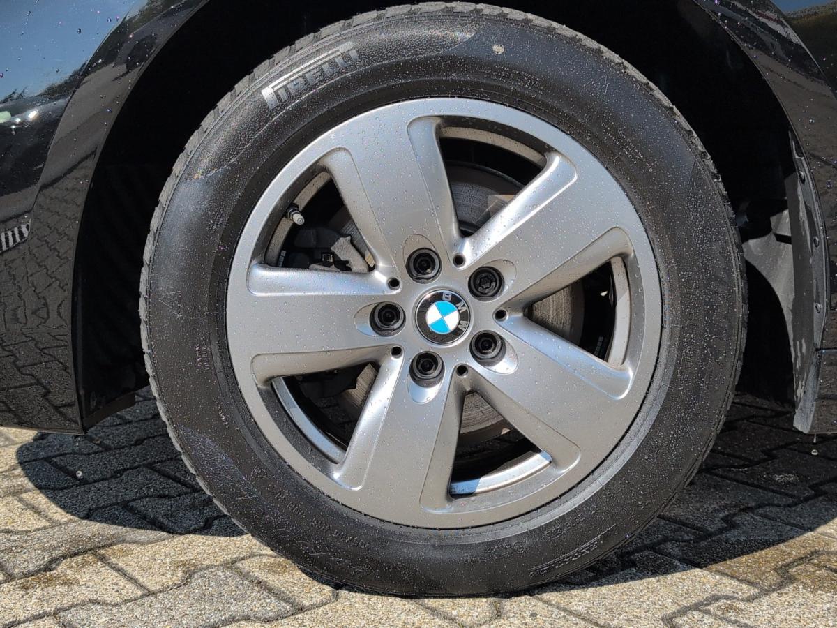 Originalaufnahme des Fahrzeugs Originalaufnahme des Fahrzeugs