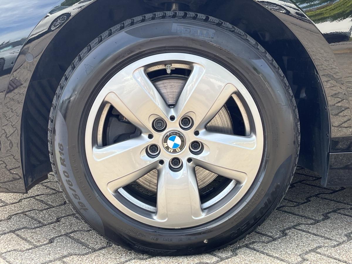 Originalaufnahme des Fahrzeugs Originalaufnahme des Fahrzeugs