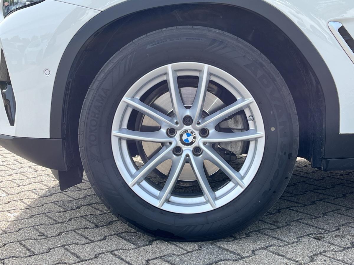 Originalaufnahme des Fahrzeugs Originalaufnahme des Fahrzeugs