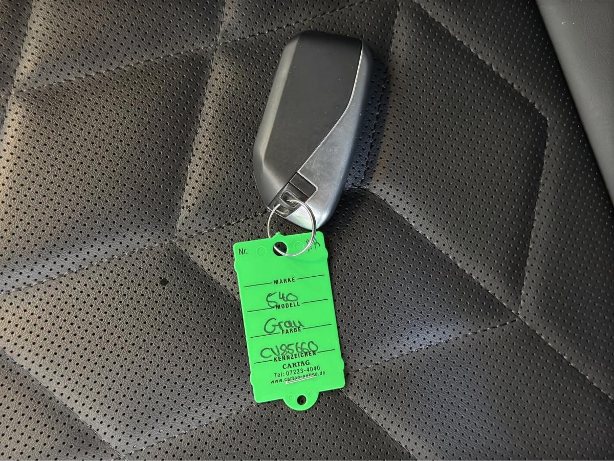 Originalaufnahme des Fahrzeugs Originalaufnahme des Fahrzeugs