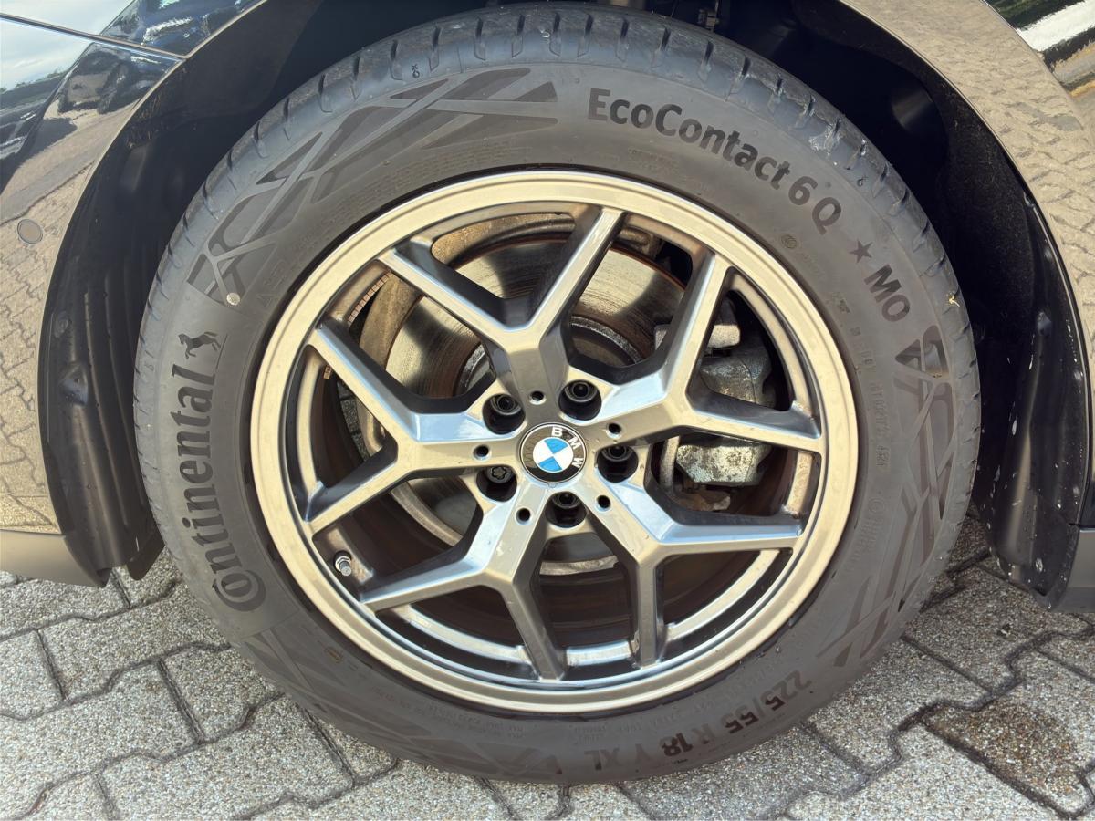 Originalaufnahme des Fahrzeugs Originalaufnahme des Fahrzeugs