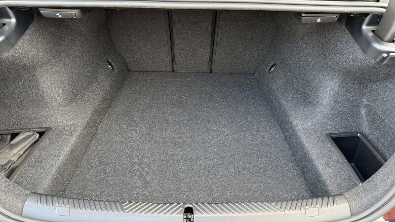 BMW 520d Limousine im Innenraum