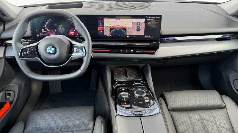 BMW 520d Limousine im Innenraum
