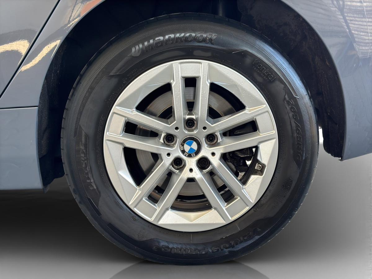 Originalaufnahme des Fahrzeugs Originalaufnahme des Fahrzeugs