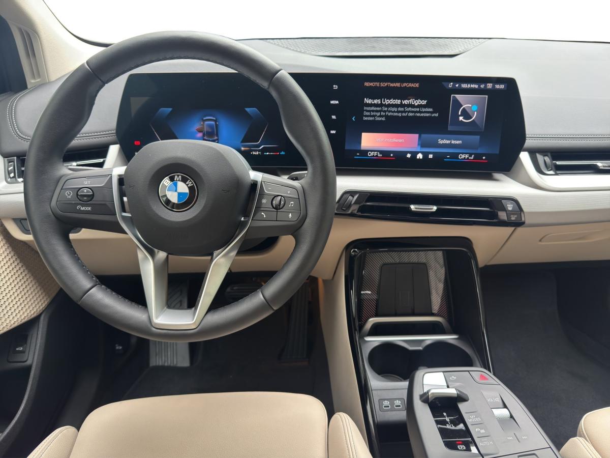 BMW 220i Active Tourer im Innenraum
