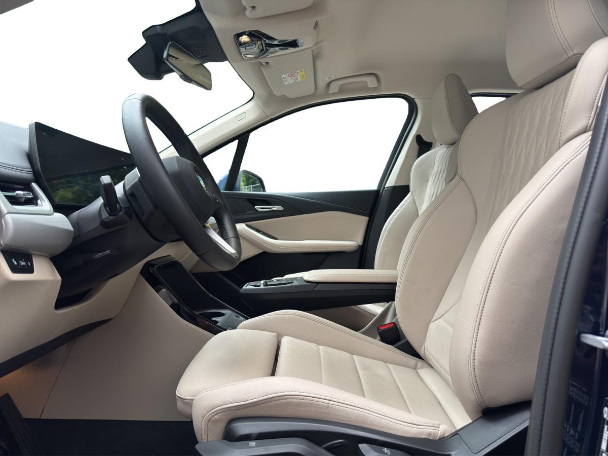 BMW 220i Active Tourer im Innenraum