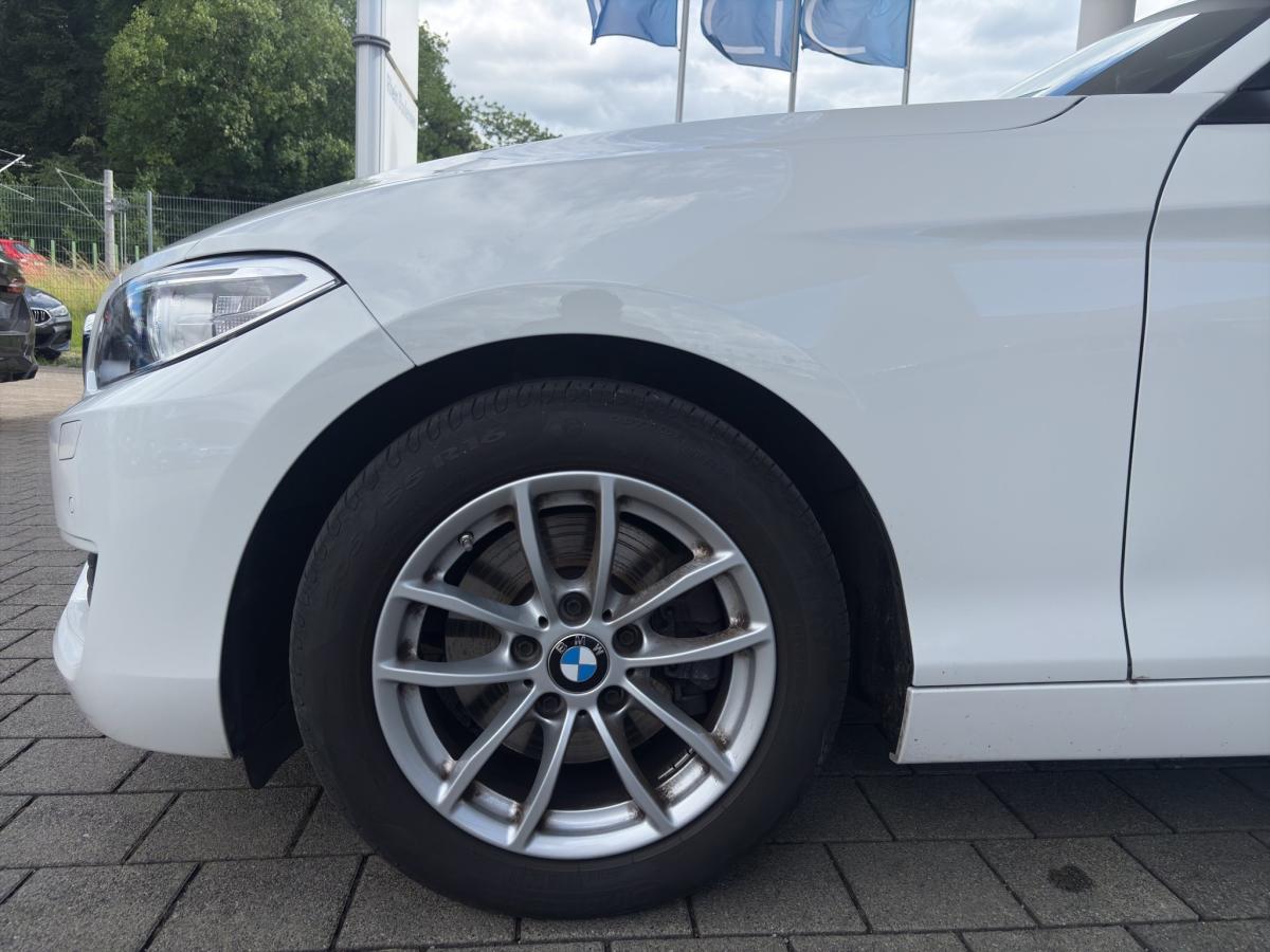 Originalaufnahme des Fahrzeugs Originalaufnahme des Fahrzeugs