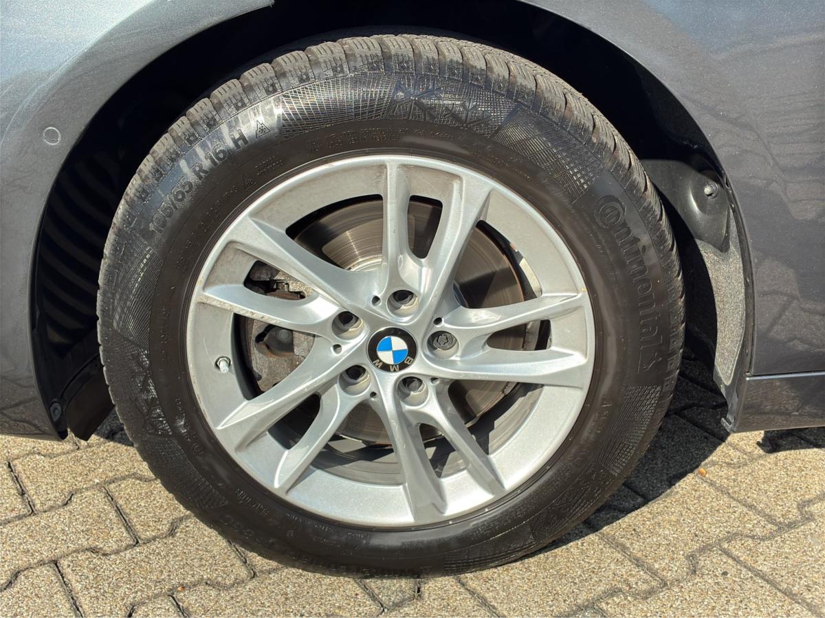 Originalaufnahme des Fahrzeugs Originalaufnahme des Fahrzeugs