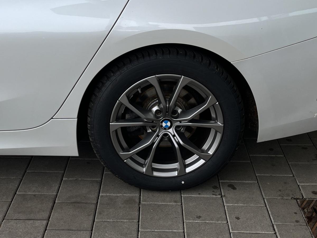 Originalaufnahme des Fahrzeugs Originalaufnahme des Fahrzeugs