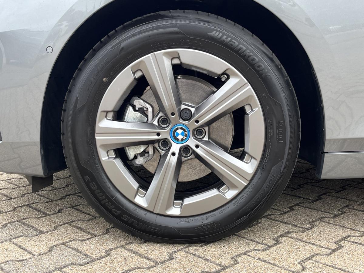 Originalaufnahme des Fahrzeugs Originalaufnahme des Fahrzeugs