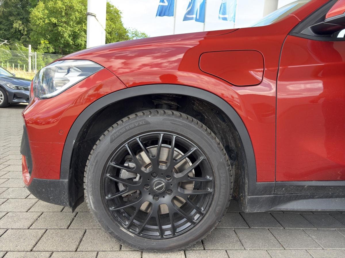 Originalaufnahme des Fahrzeugs Originalaufnahme des Fahrzeugs