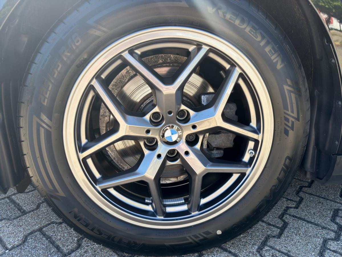 Originalaufnahme des Fahrzeugs Originalaufnahme des Fahrzeugs