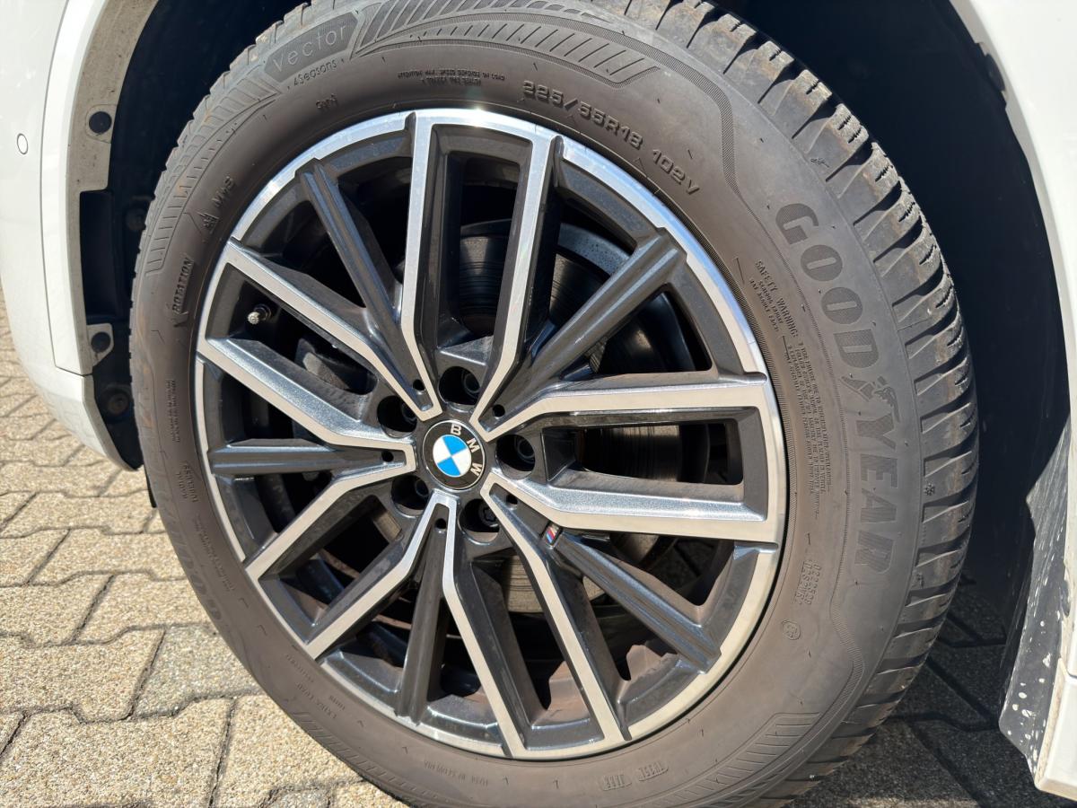 Originalaufnahme des Fahrzeugs Originalaufnahme des Fahrzeugs