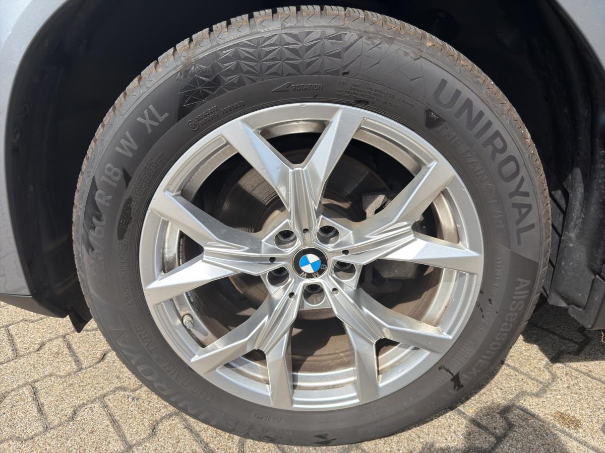 Originalaufnahme des Fahrzeugs Originalaufnahme des Fahrzeugs