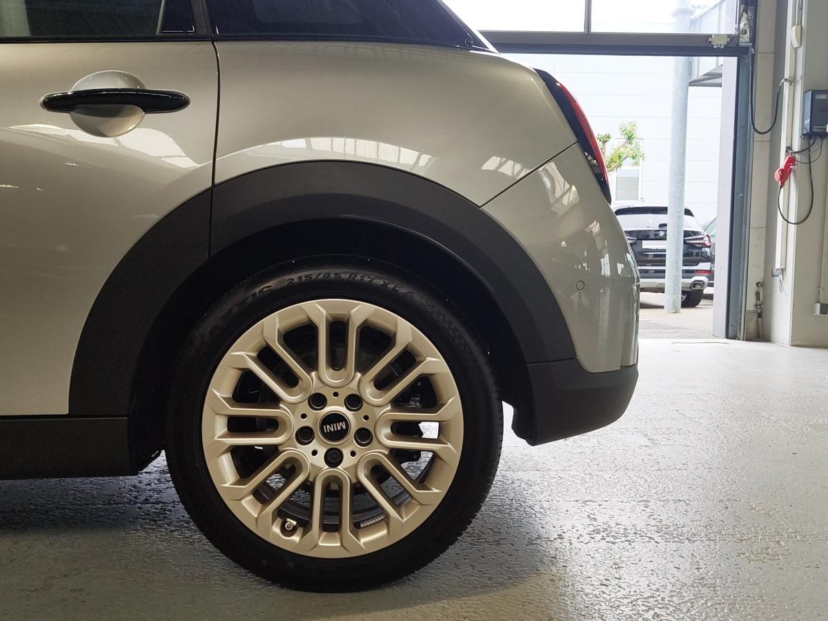 Originalaufnahme des Fahrzeugs Originalaufnahme des Fahrzeugs