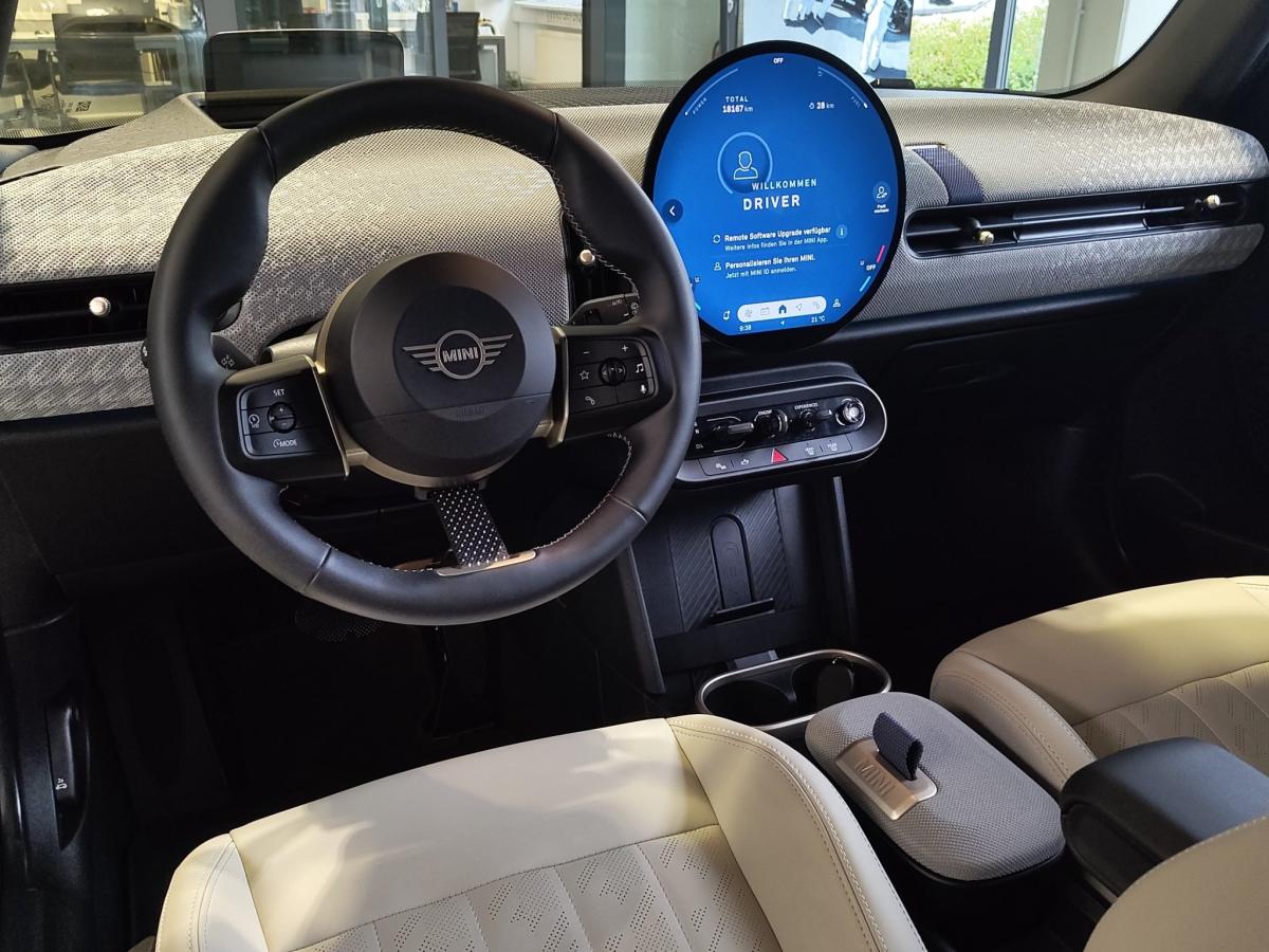 Originalaufnahme des Fahrzeugs Originalaufnahme des Fahrzeugs