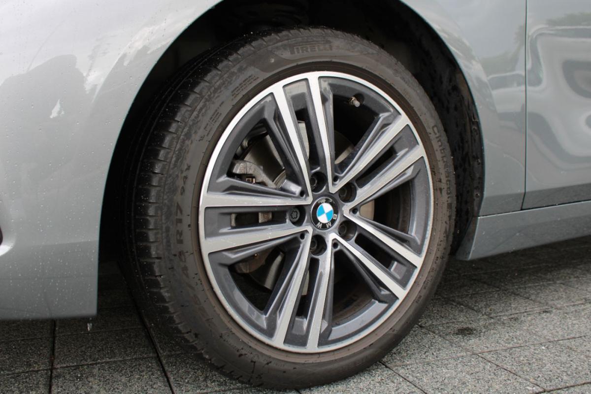 Originalaufnahme des Fahrzeugs Originalaufnahme des Fahrzeugs