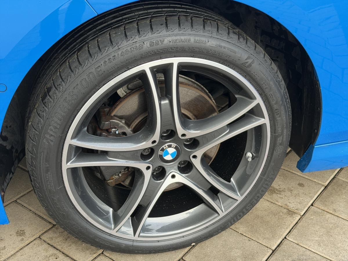 Originalaufnahme des Fahrzeugs Originalaufnahme des Fahrzeugs