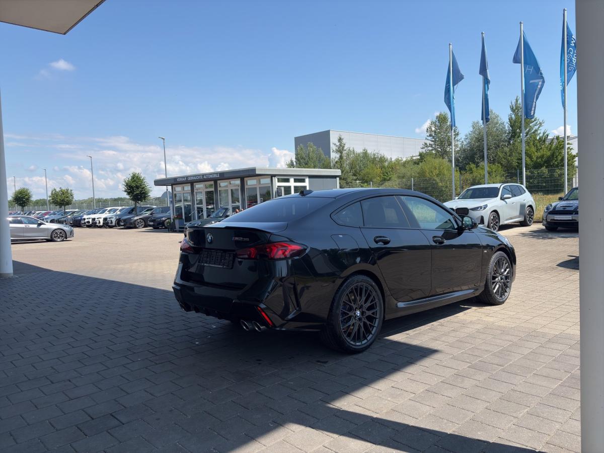 Originalaufnahme des Fahrzeugs Originalaufnahme des Fahrzeugs