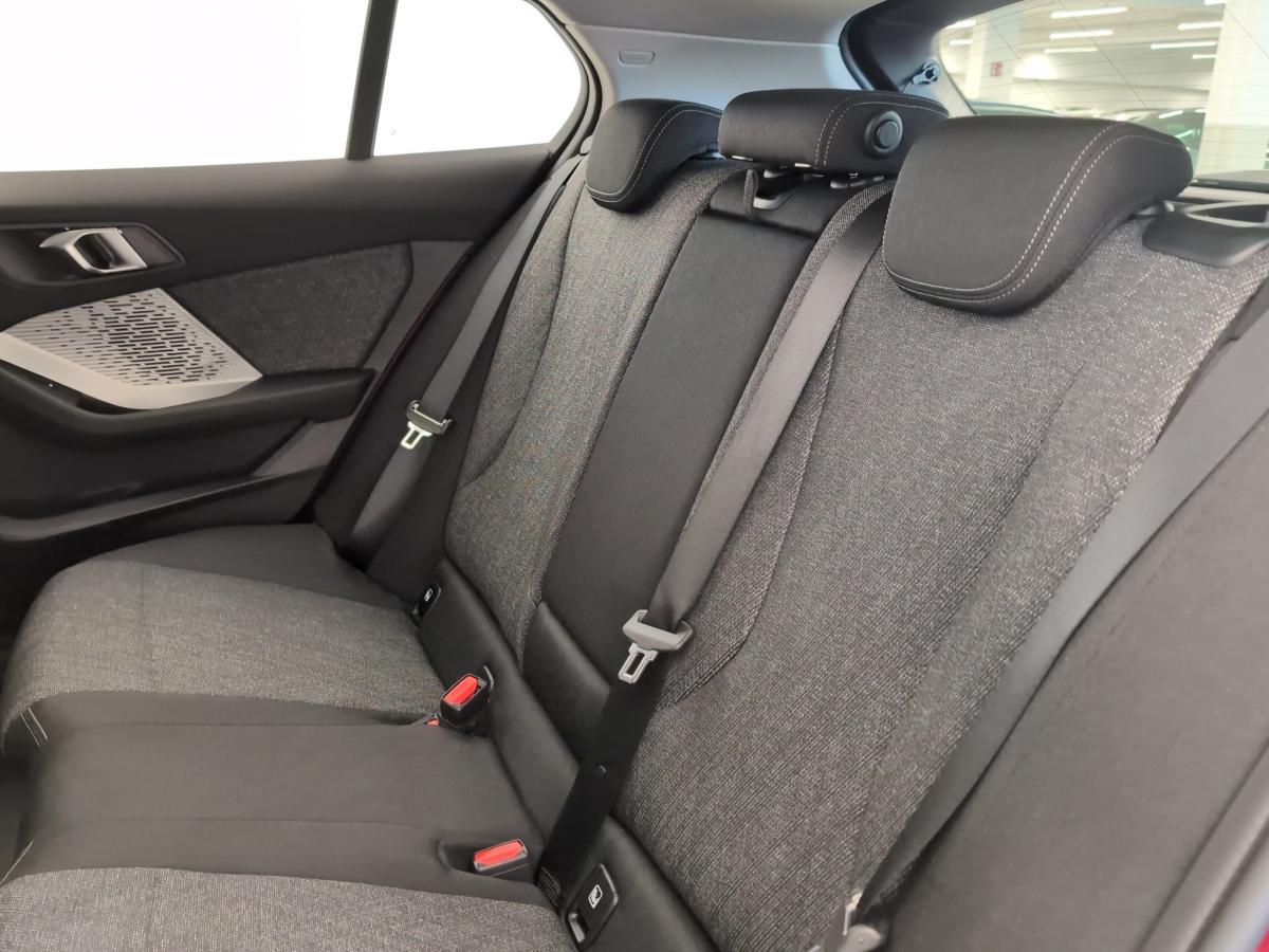 Originalaufnahme des Fahrzeugs Originalaufnahme des Fahrzeugs