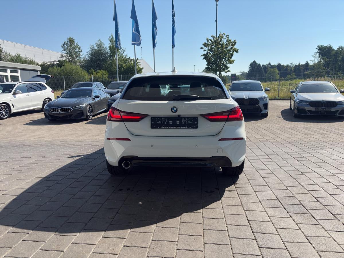 Originalaufnahme des Fahrzeugs Originalaufnahme des Fahrzeugs