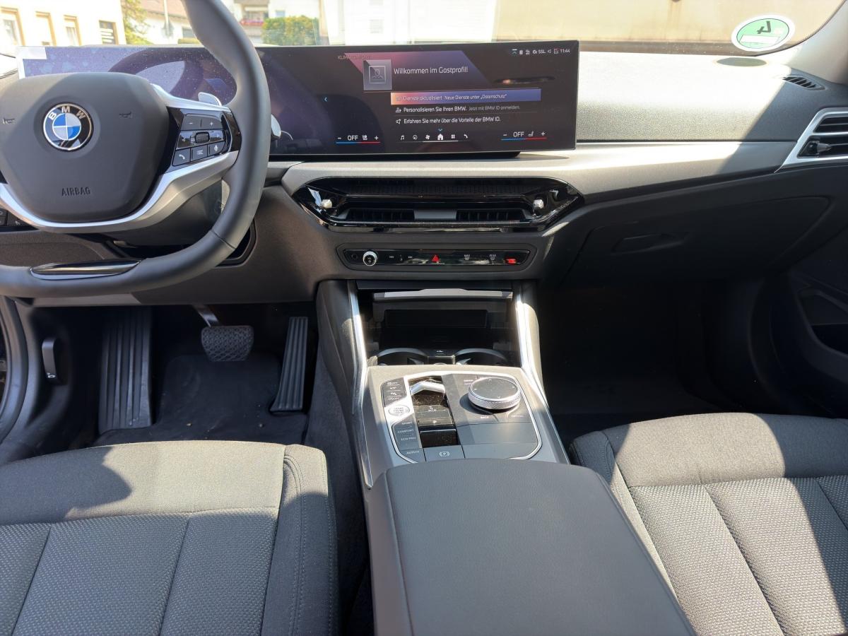 Originalaufnahme des Fahrzeugs Originalaufnahme des Fahrzeugs