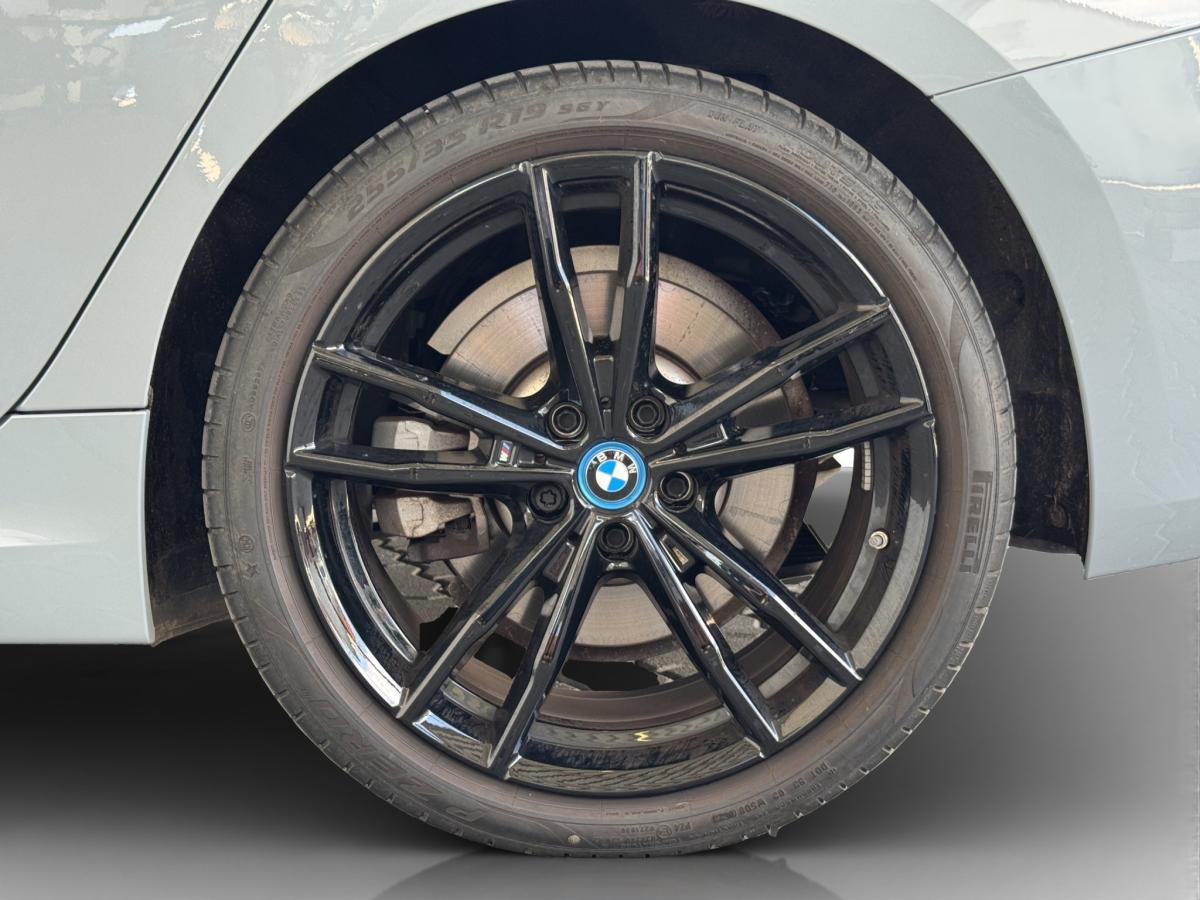 Originalaufnahme des Fahrzeugs Originalaufnahme des Fahrzeugs