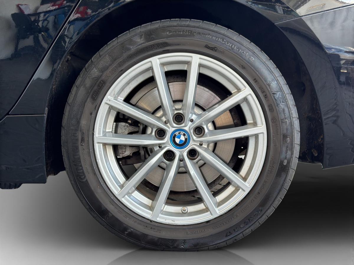 Originalaufnahme des Fahrzeugs Originalaufnahme des Fahrzeugs
