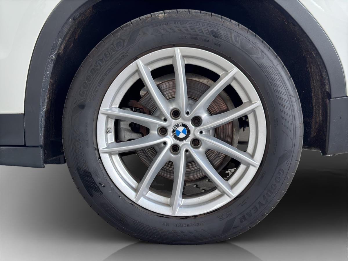 Originalaufnahme des Fahrzeugs Originalaufnahme des Fahrzeugs