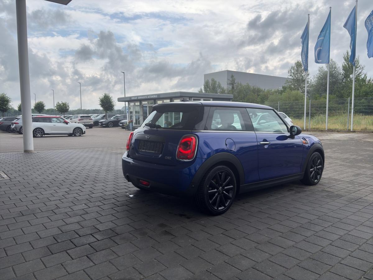 Originalaufnahme des Fahrzeugs Originalaufnahme des Fahrzeugs