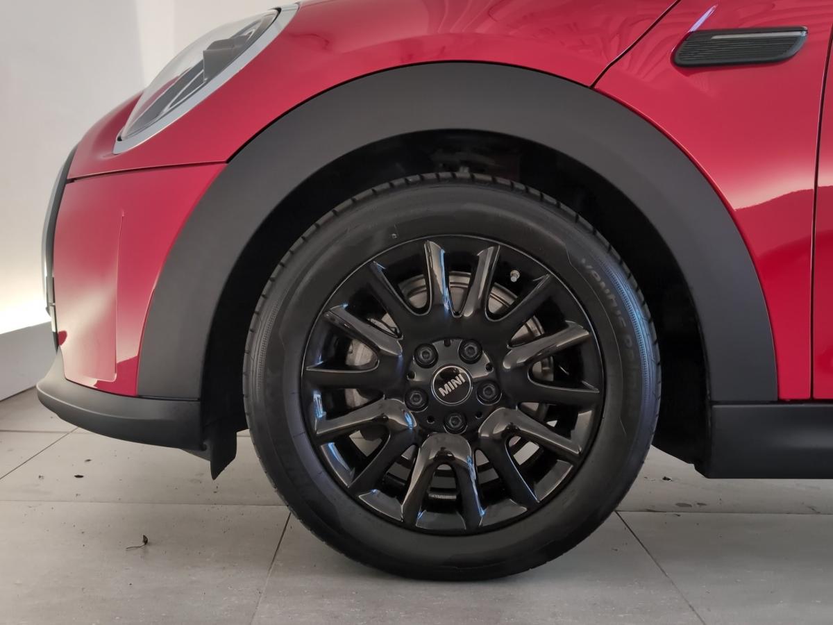 Originalaufnahme des Fahrzeugs Originalaufnahme des Fahrzeugs