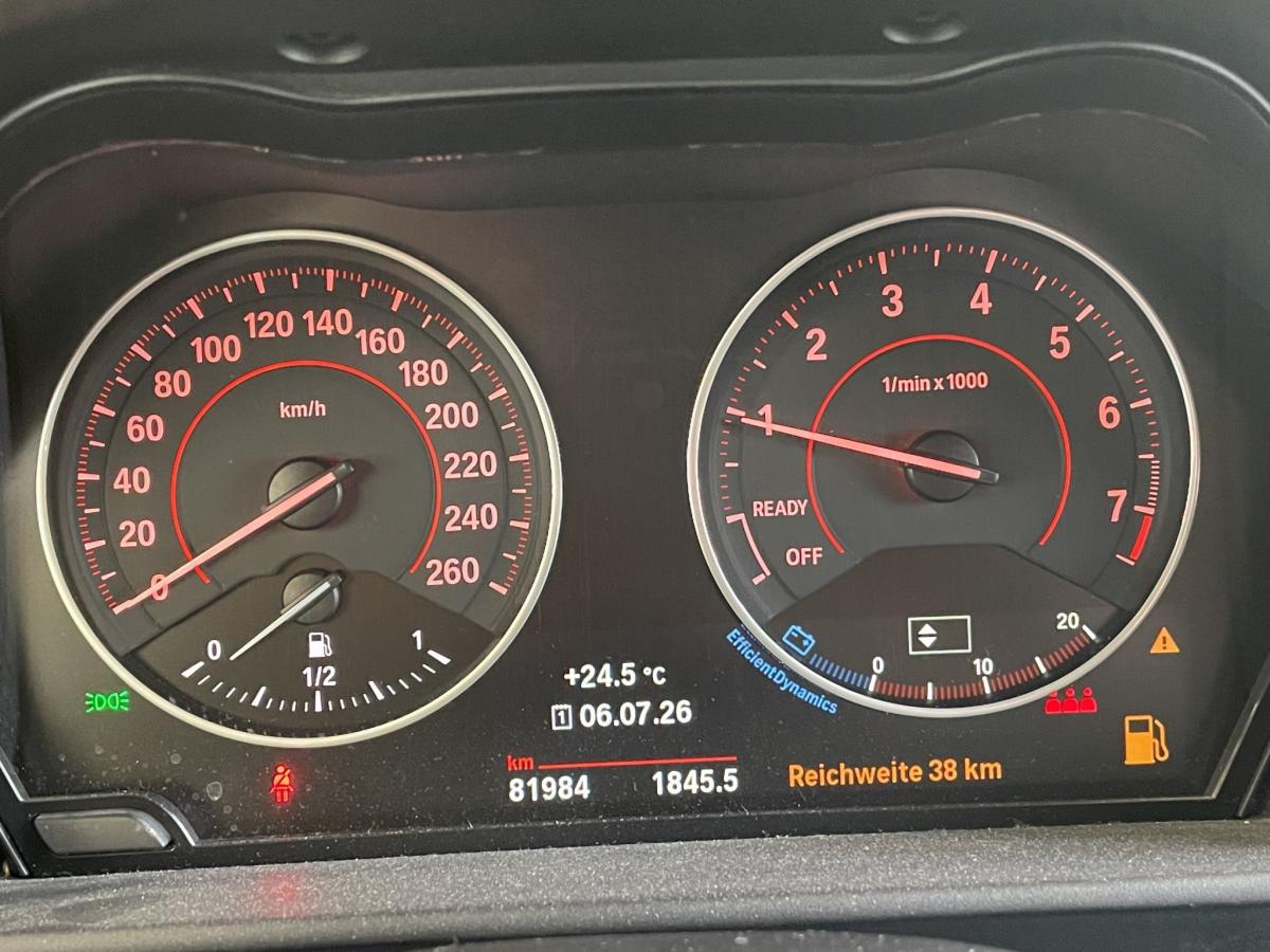 Originalaufnahme des Fahrzeugs Originalaufnahme des Fahrzeugs
