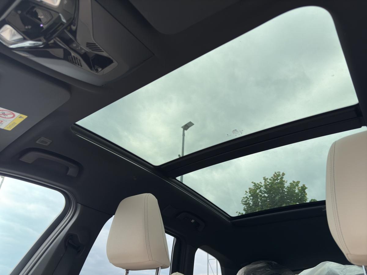 Originalaufnahme des Fahrzeugs Originalaufnahme des Fahrzeugs