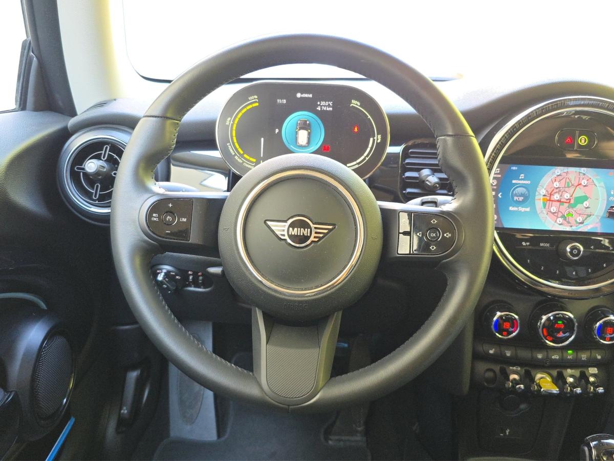 Originalaufnahme des Fahrzeugs Originalaufnahme des Fahrzeugs
