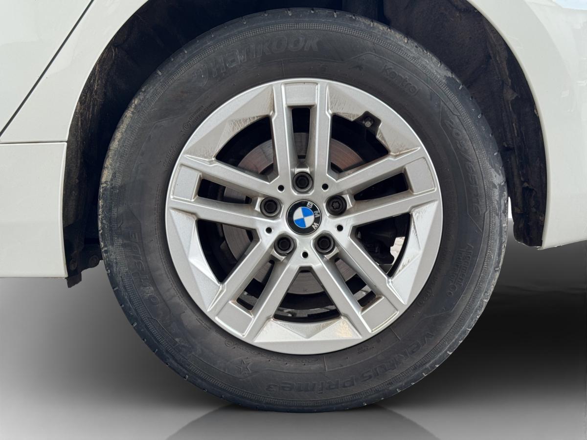 Originalaufnahme des Fahrzeugs Originalaufnahme des Fahrzeugs