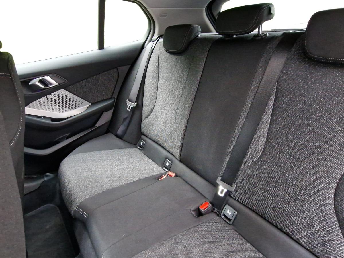 Originalaufnahme des Fahrzeugs Originalaufnahme des Fahrzeugs