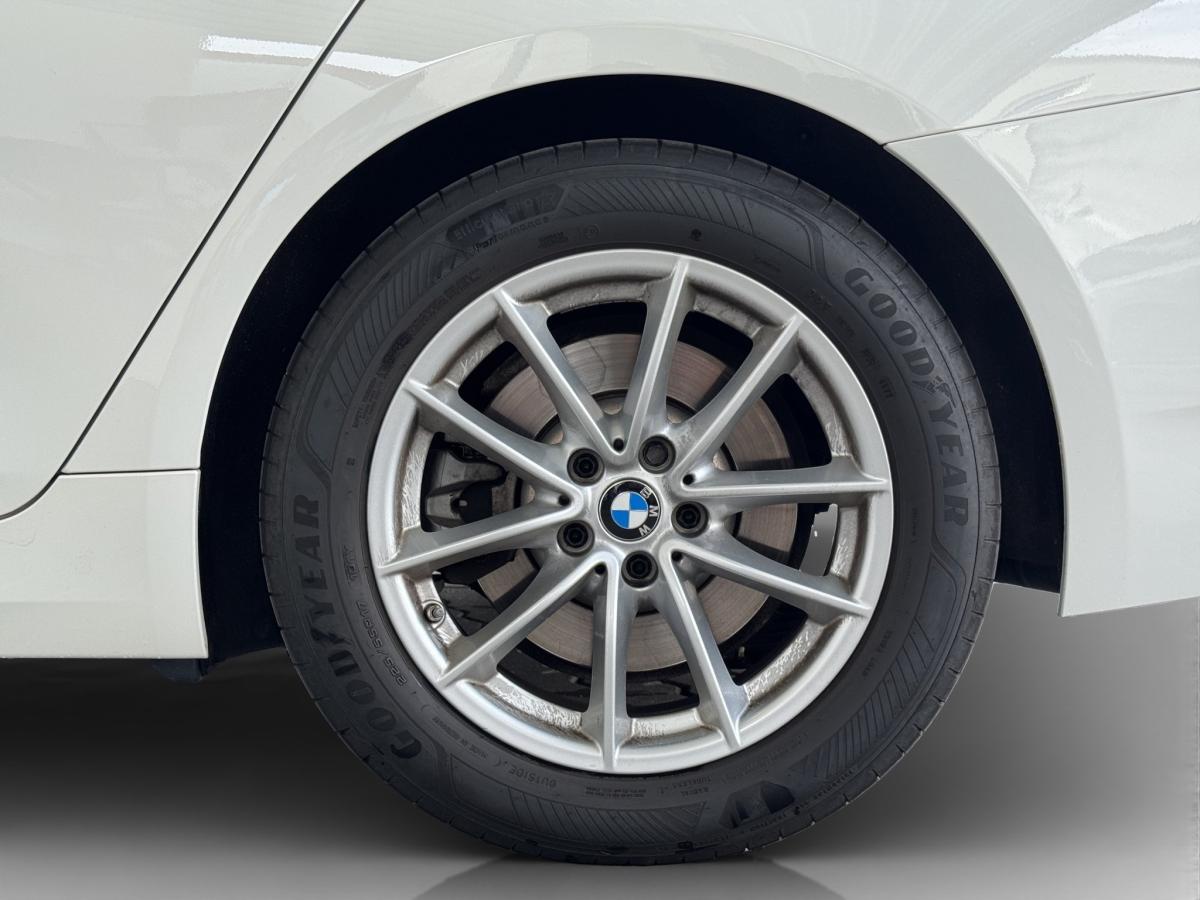 Originalaufnahme des Fahrzeugs Originalaufnahme des Fahrzeugs