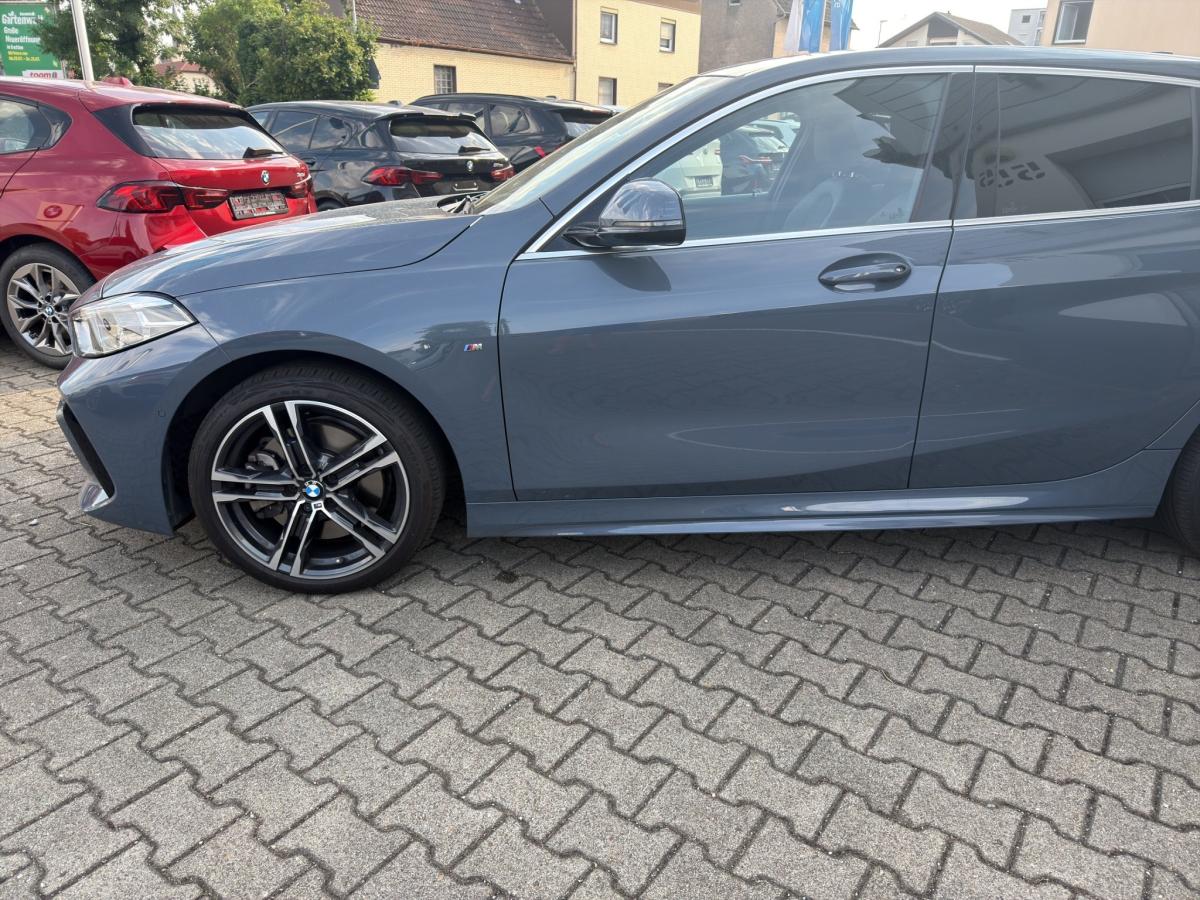 Originalaufnahme des Fahrzeugs Originalaufnahme des Fahrzeugs