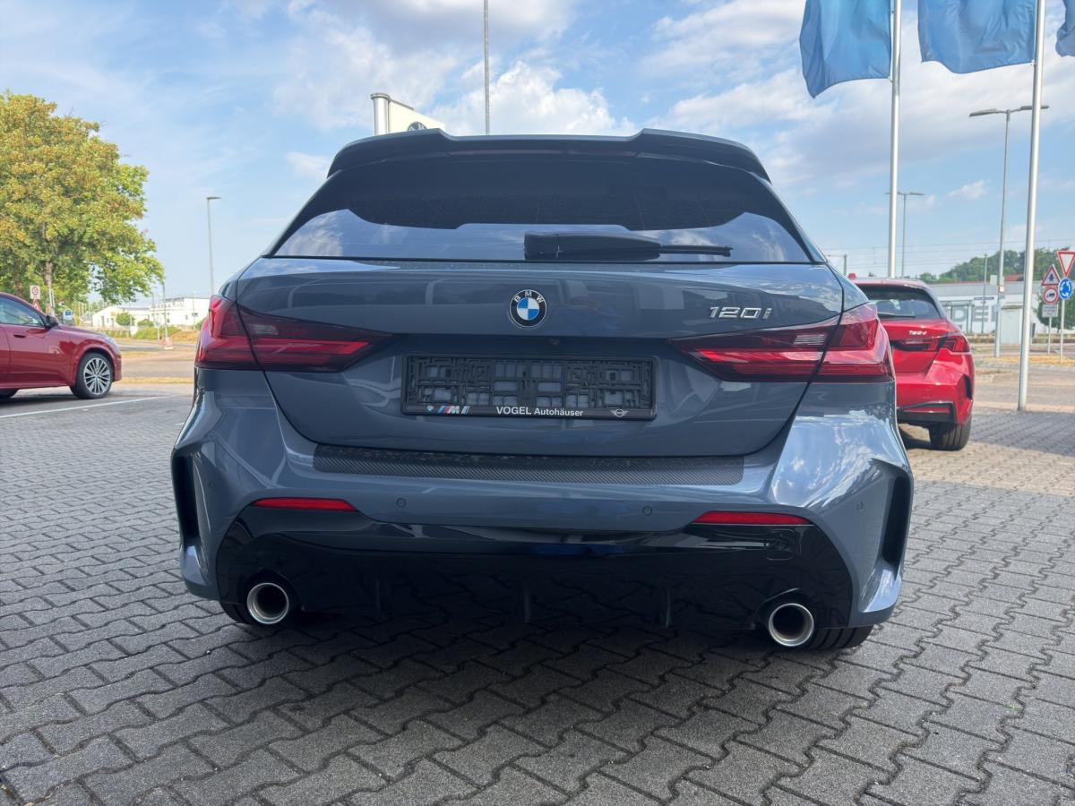 Originalaufnahme des Fahrzeugs Originalaufnahme des Fahrzeugs