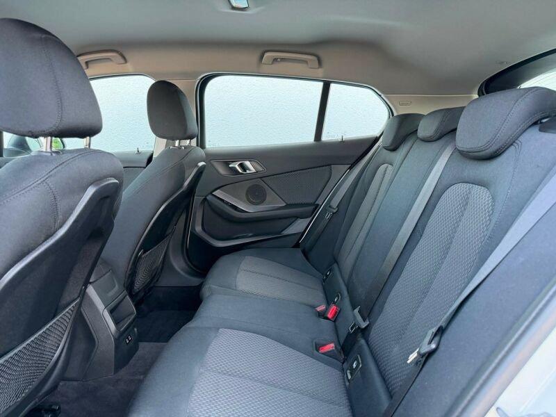 Originalaufnahme des Fahrzeugs Originalaufnahme des Fahrzeugs