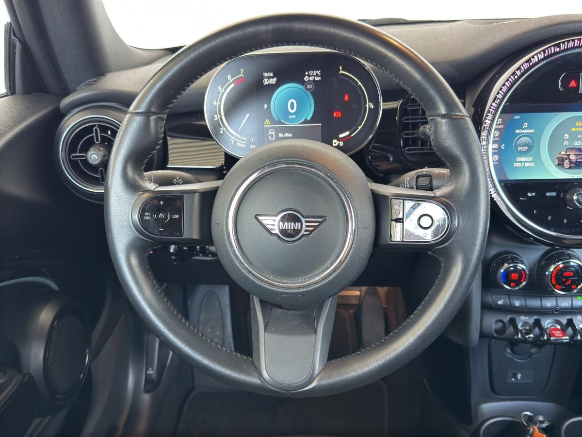 Originalaufnahme des Fahrzeugs Originalaufnahme des Fahrzeugs