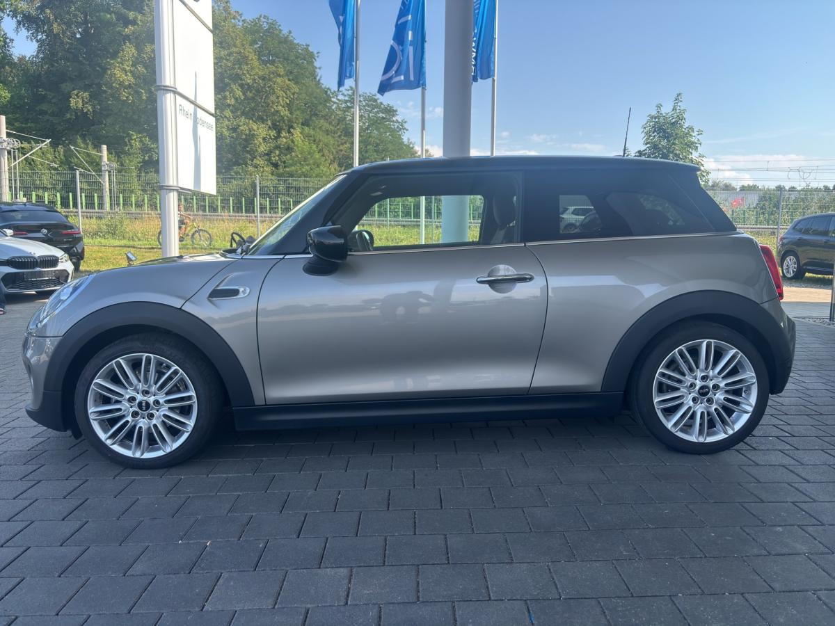 Originalaufnahme des Fahrzeugs Originalaufnahme des Fahrzeugs