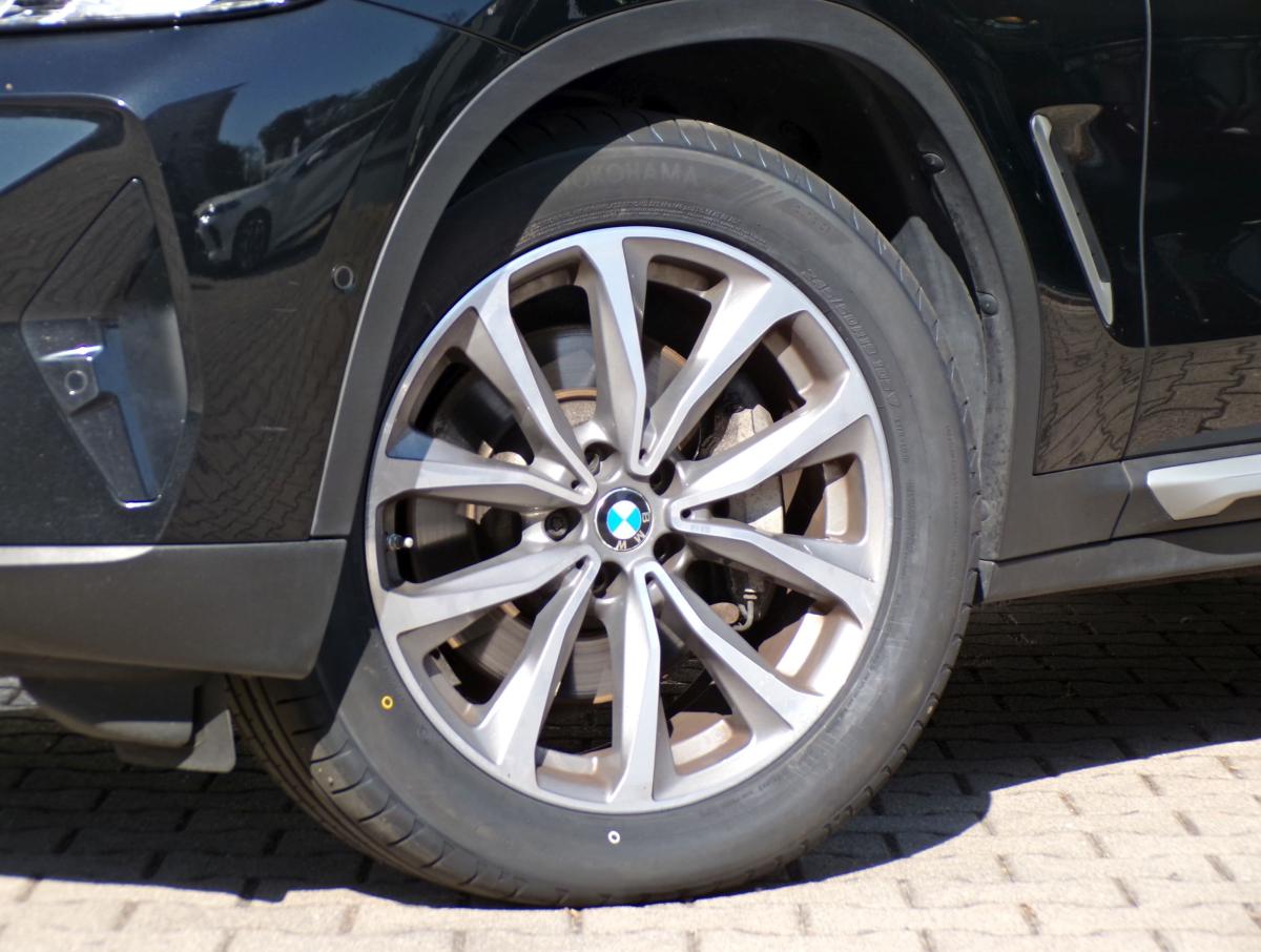 Originalaufnahme des Fahrzeugs Originalaufnahme des Fahrzeugs