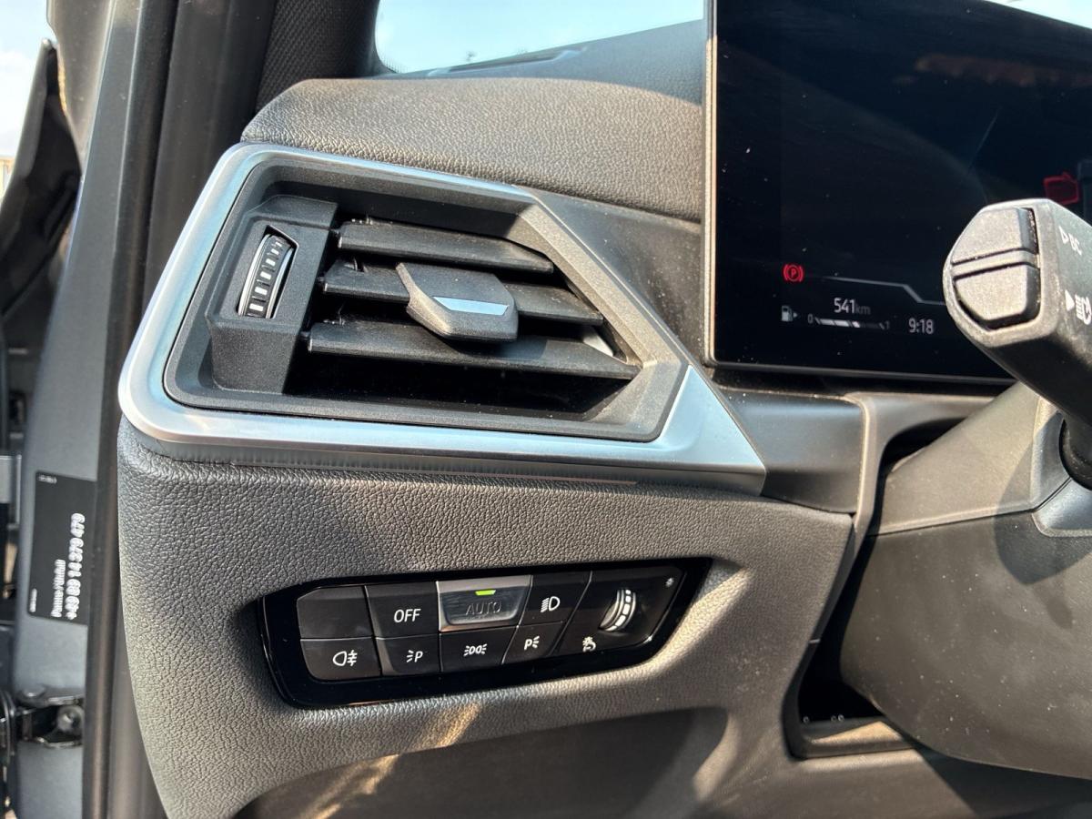 Originalaufnahme des Fahrzeugs Originalaufnahme des Fahrzeugs