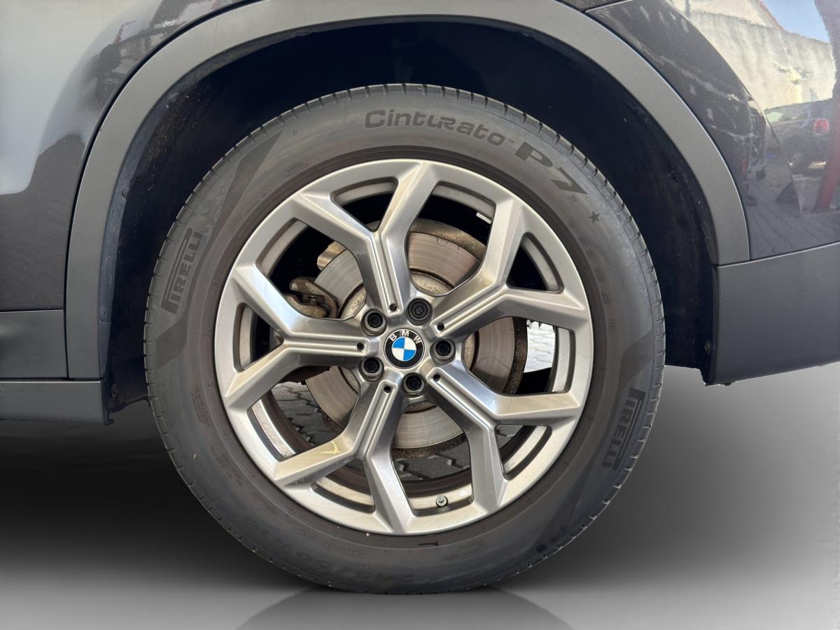 Originalaufnahme des Fahrzeugs Originalaufnahme des Fahrzeugs
