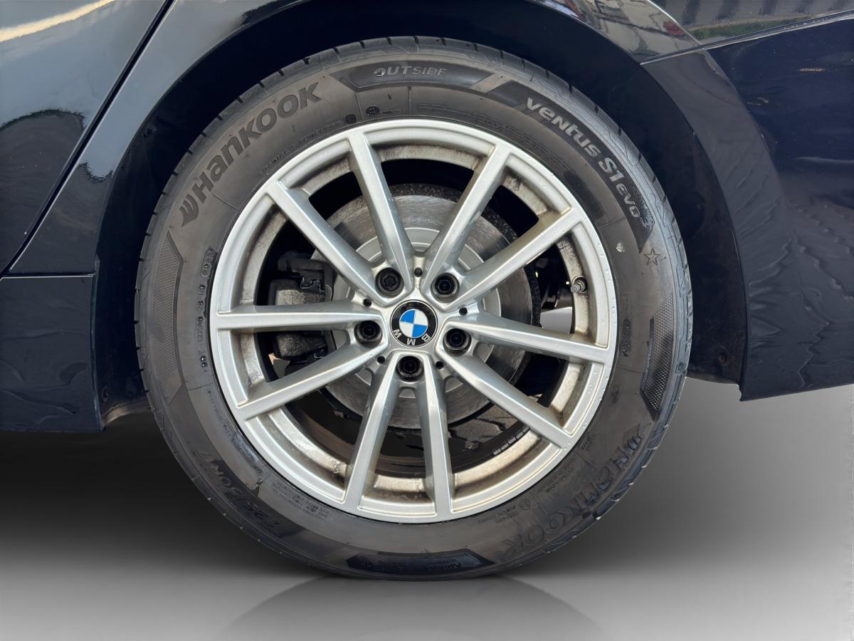 Originalaufnahme des Fahrzeugs Originalaufnahme des Fahrzeugs