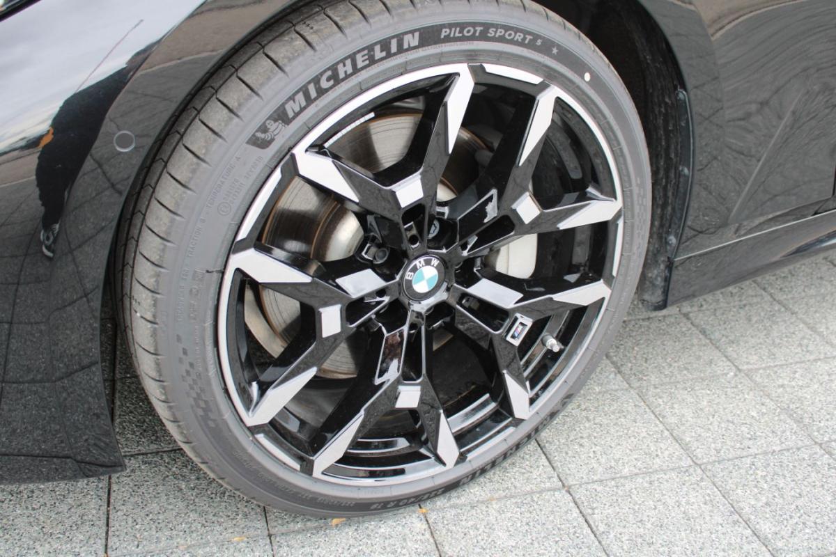 Originalaufnahme des Fahrzeugs