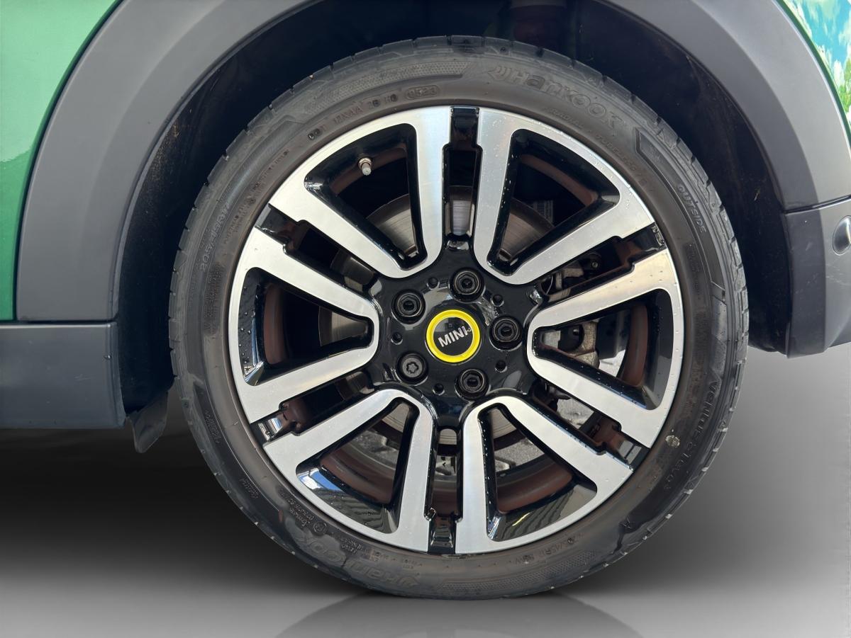 Originalaufnahme des Fahrzeugs Originalaufnahme des Fahrzeugs